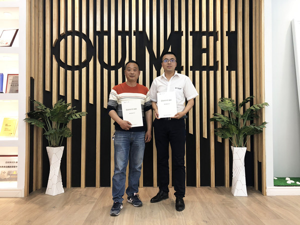 阜陽(yáng)余總_副本.jpg 阜陽(yáng)余總_副本.jpg